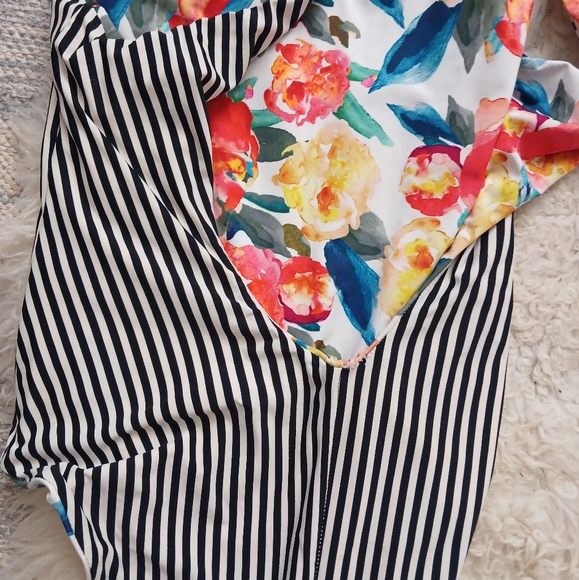 Bathing suit 🌺 - Picture 8 of 9